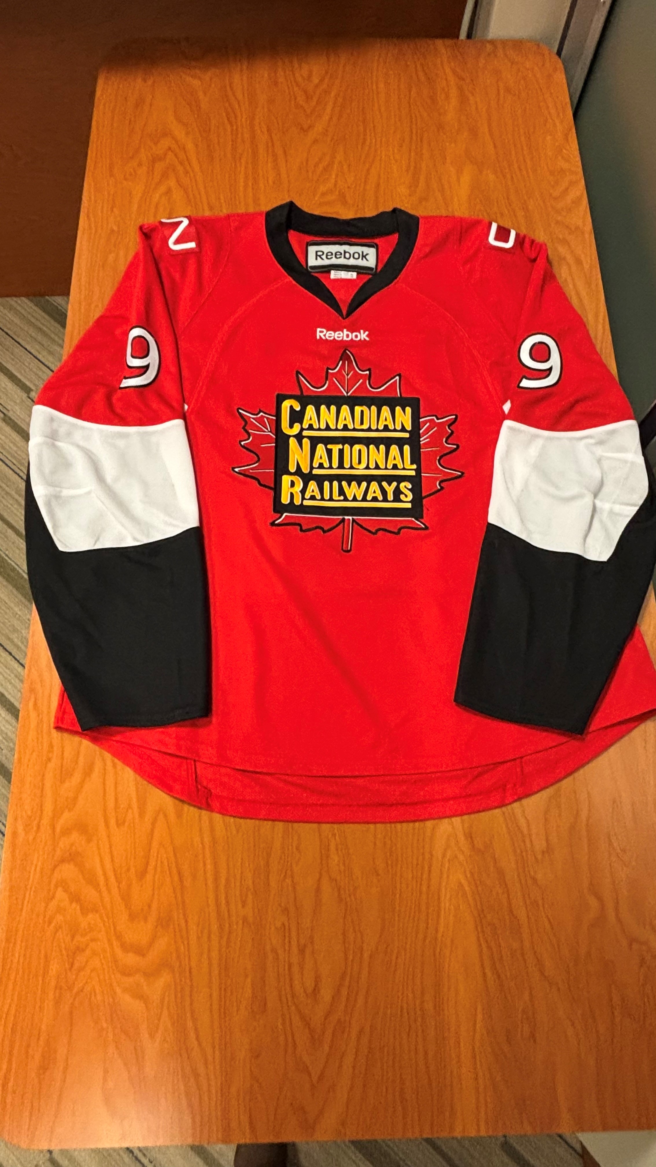 #6 - Chandail de Hockey CN Édition 2013 Montréal XL #9